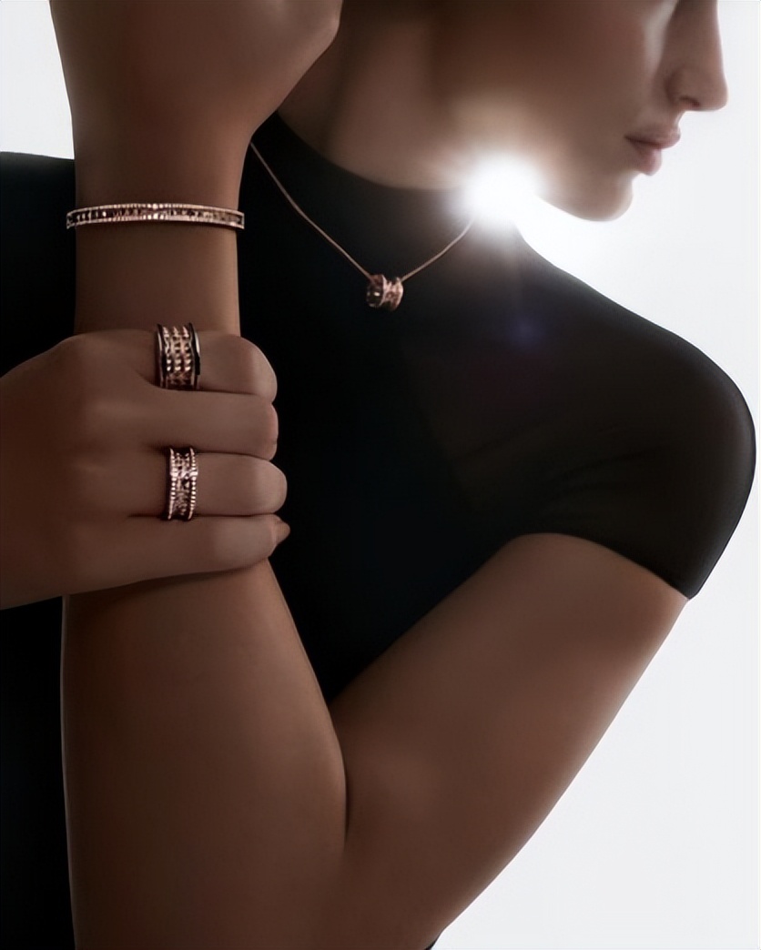 bvlgari宝格丽官方现场,bvlgari宝格丽耀目光彩女士香水