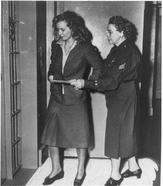 弗兰西斯脑白质被切了以后好了吗,弗朗西斯母亲结局