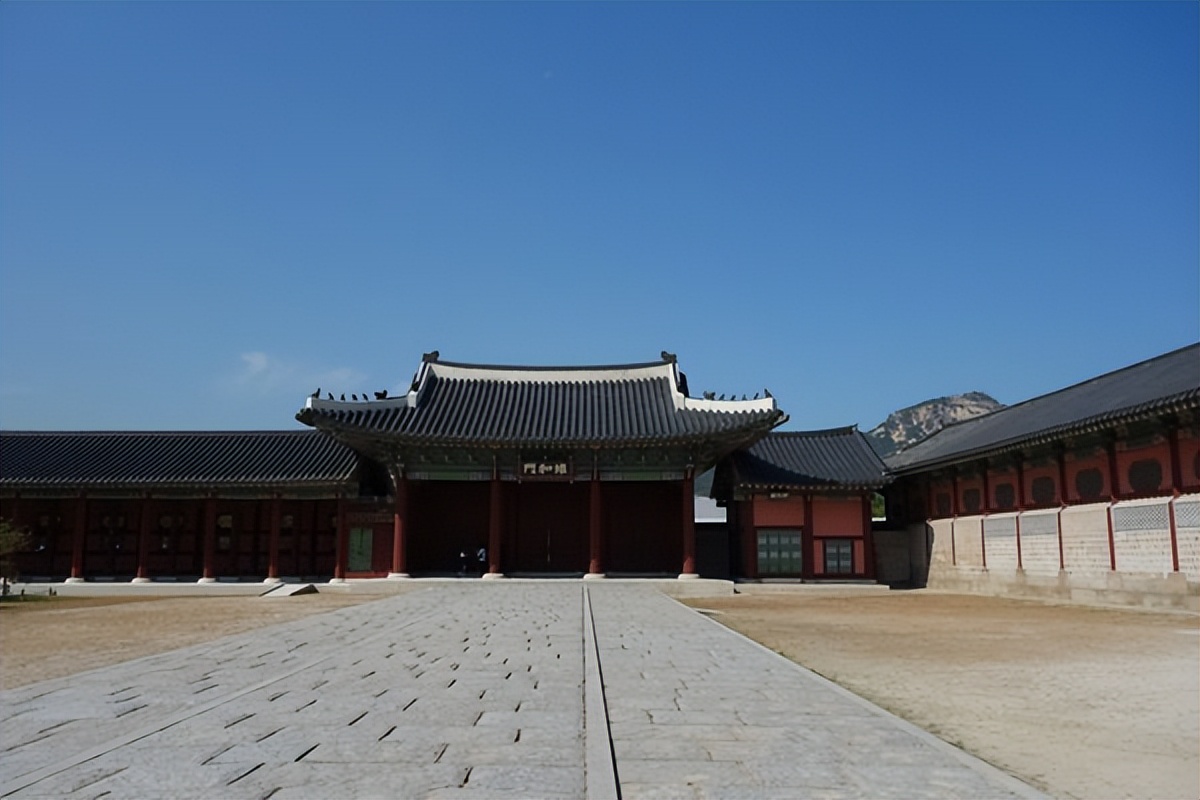首尔景福宫游记,韩国景福宫和青瓦台在一起吗