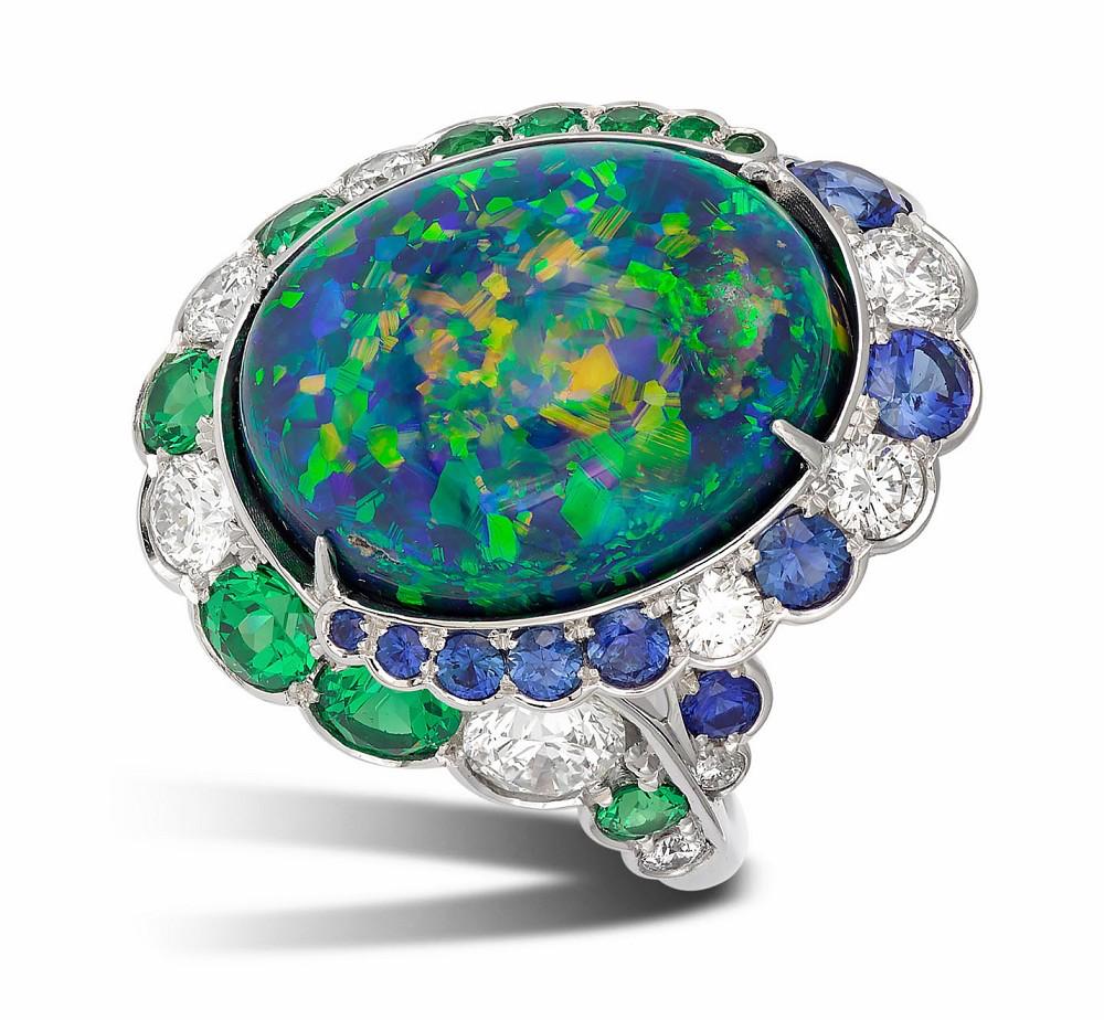 007邦女郎的硬核标配?英伦大牌DavidMorris的传奇可不止这些!