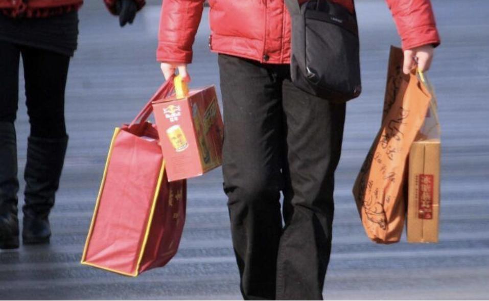 春节前后这3种酒不能买,春节喝啥酒度数低又不上头的酒