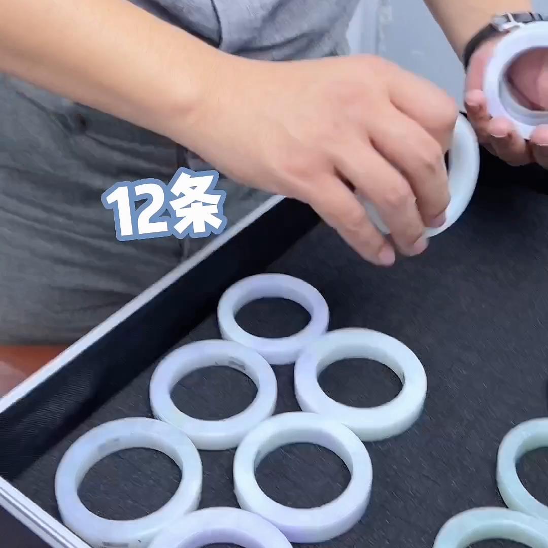 八十万的人肉包裹果然没人疼失望，开出来的东西都那么好看...