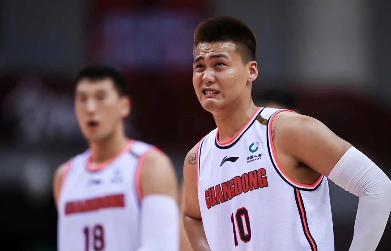 徐杰救球盖帽杜锋反应,马尚徐杰杜润旺