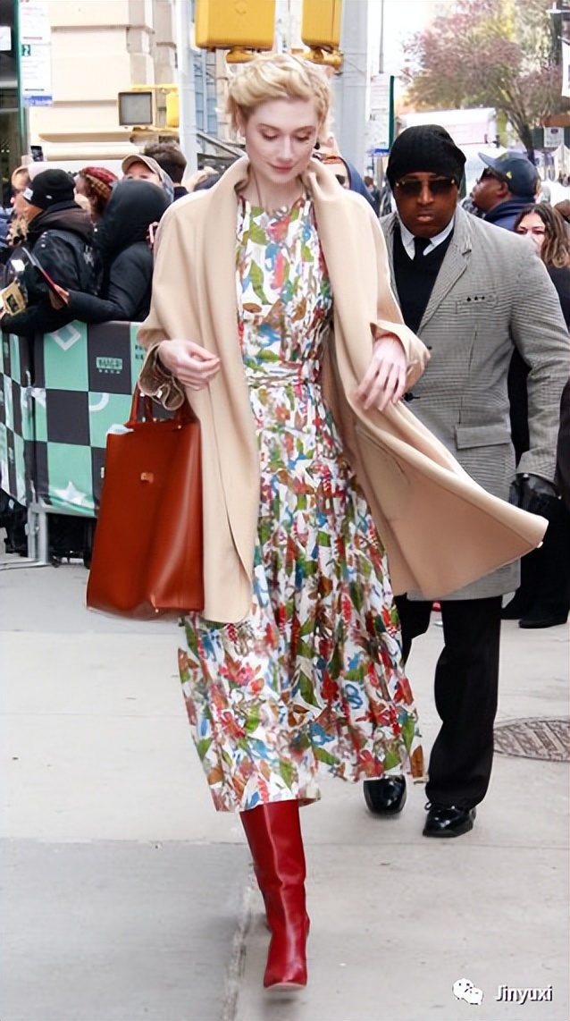 化妆与护肤|矮小的女性怎么穿显高大？