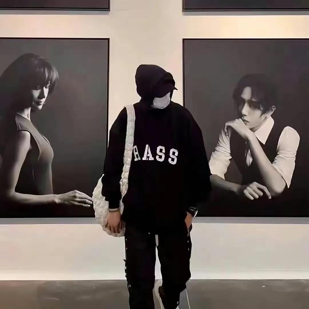 很久不换头像的男生,长期不换的微信头像男生