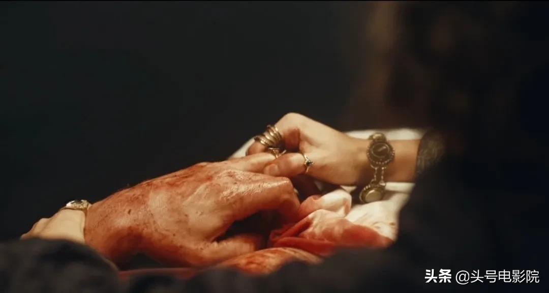 西装暴徒汤姆哈迪锦集,汤姆哈迪浴血黑帮高燃片段多吗