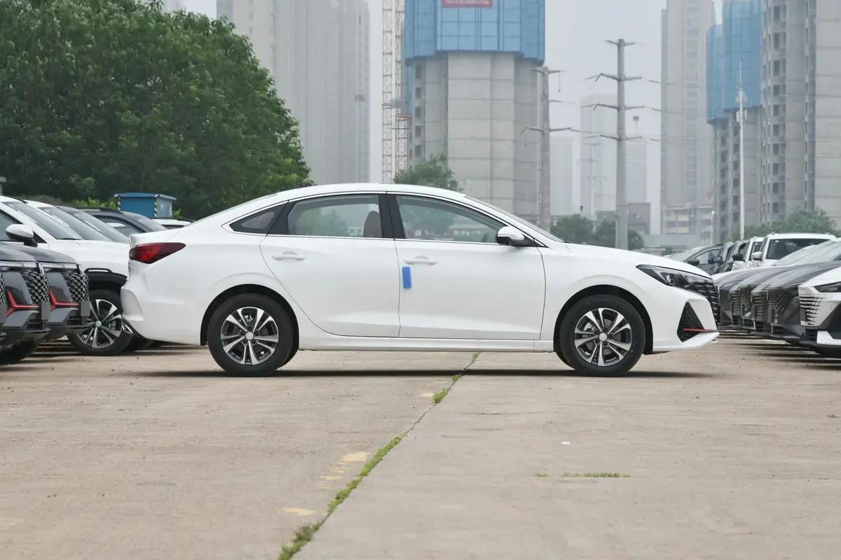 长安逸动天窗异响解决方法,15年长安逸动天窗关不上