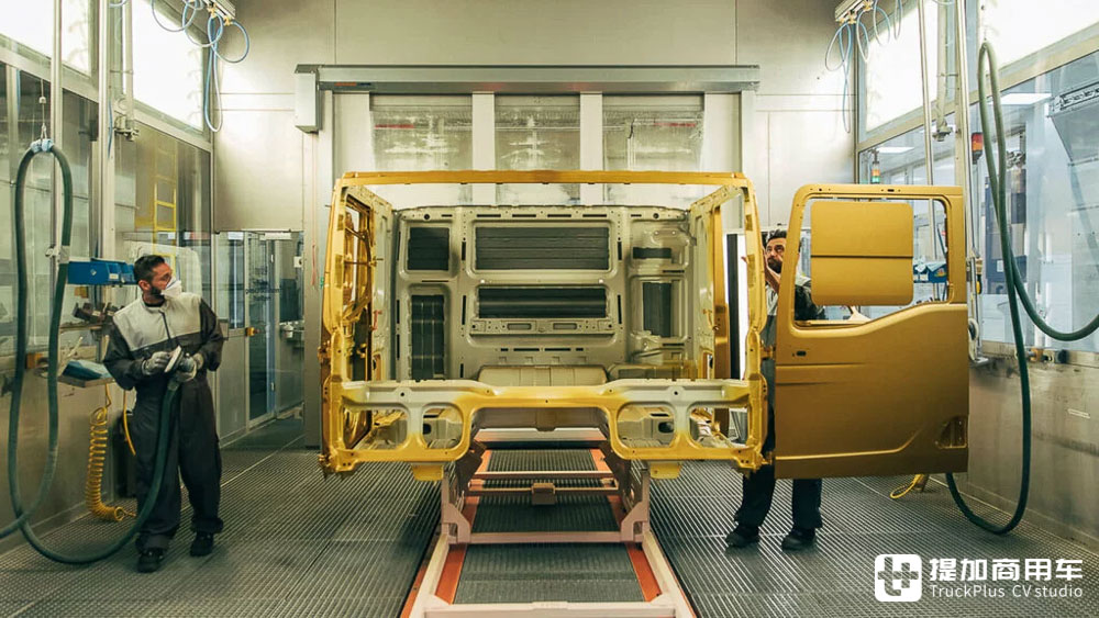 德国曼恩重卡改装,德国曼恩牵引车改房车