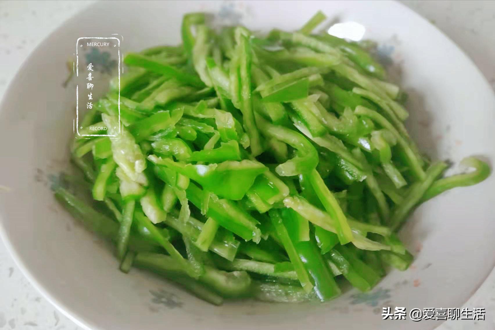 它口感清脆味道独特，3块一斤，人人吃得起，和肉丝炒一盘太鲜美