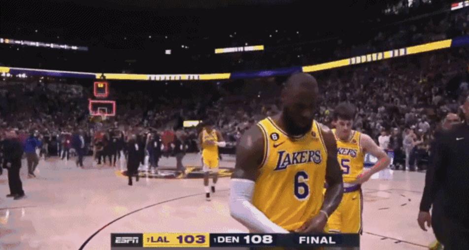 12小时连发4条动态詹皇罕见暴怒,詹皇死亡凝视重现