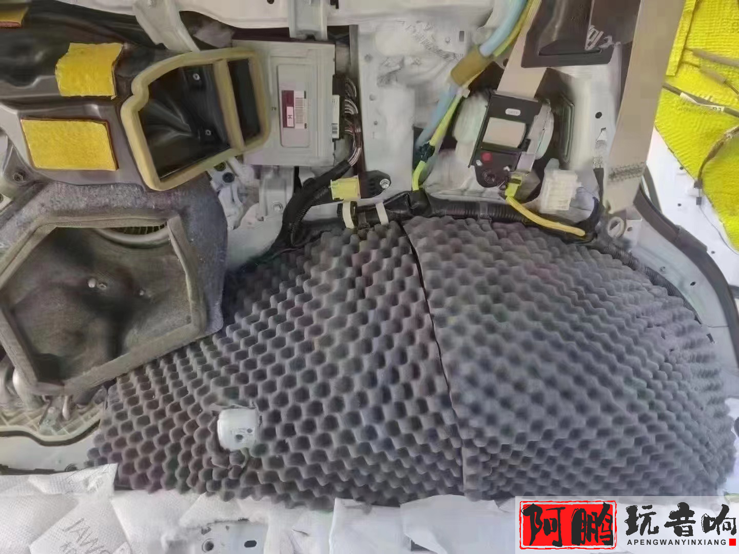 深圳兰德酷路泽音响改装升级,乌鲁木齐兰德酷路泽音响改装