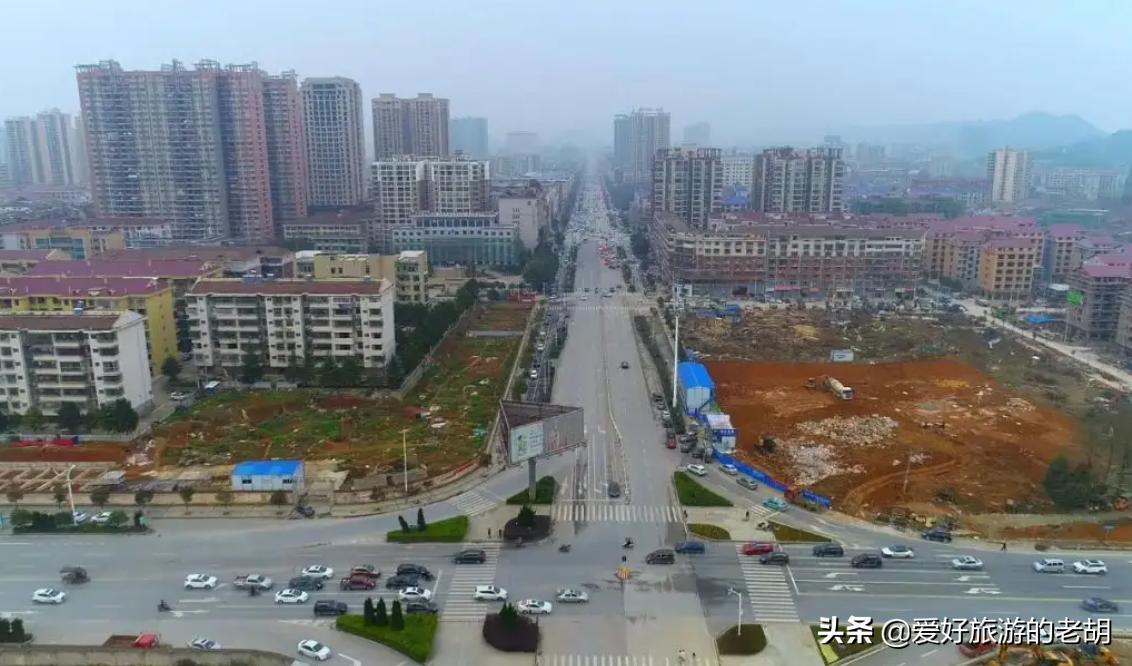 湖南省各县市人口超十万人的大镇,湖南省十万人口以上的镇