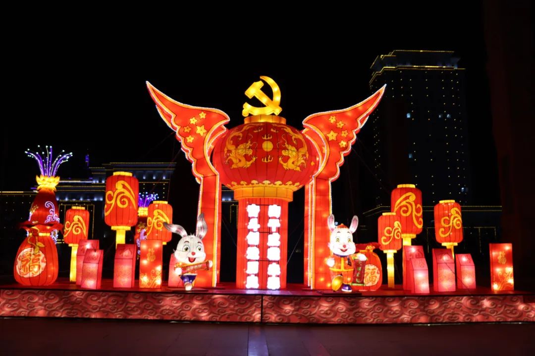 花灯璀璨迎新春多彩古城年味浓,逛花灯迎新春一起来寻找浓浓年味