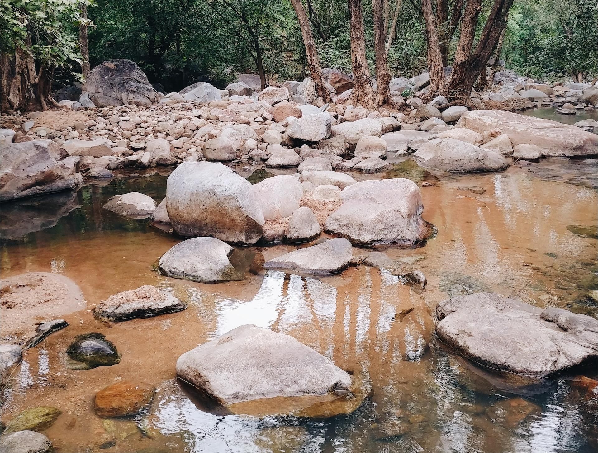 中暑头晕恶心教你一招解决方法,轻微中暑是反胃恶心的症状吗