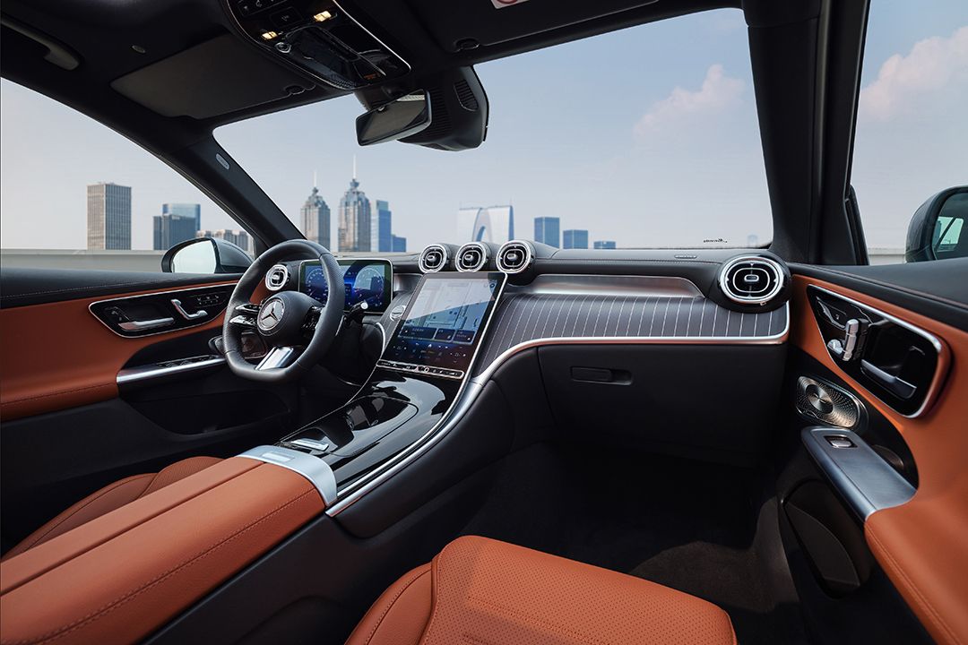 新款奔驰glc轿跑夜晚试驾,全新换代奔驰glc试驾