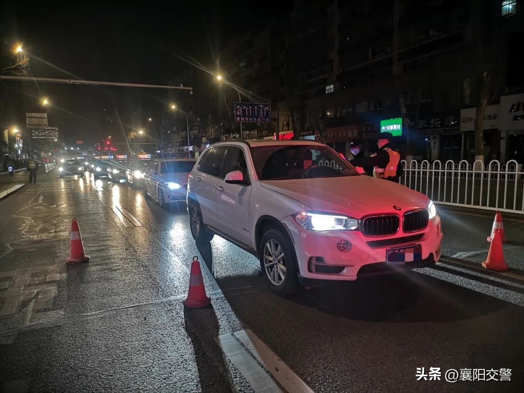 知错不改!民警查酒驾遇到“熟人”,醉驾司机:我的驾驶证就是被你们吊销的