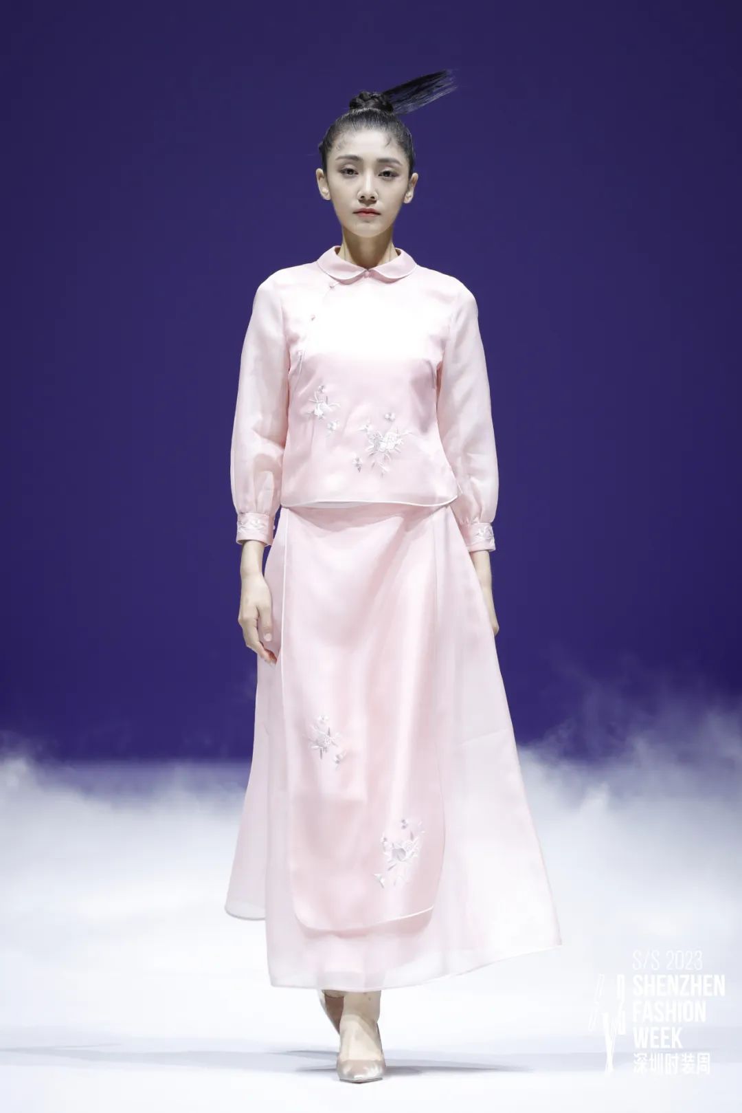 衡韵雅序服装郑州店,衡韵雅序郑州机场