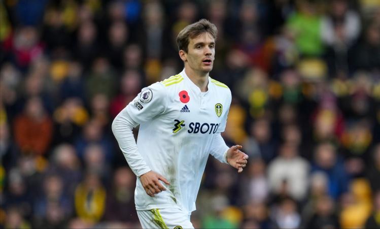 穆里尼奥加盟皇马首秀,穆里尼奥带领皇马给球员说了什么