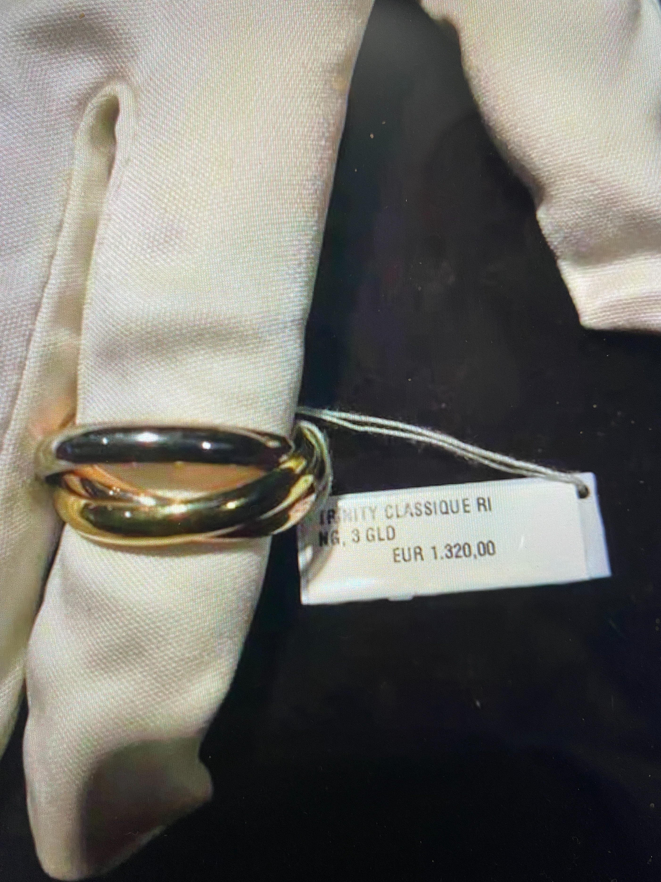 陈百强身材和穿衣风格,陈百强的穿着打扮