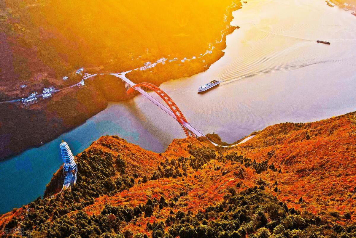 重庆AAAAA级景区有哪些,重庆aaaaa级景区云端廊桥