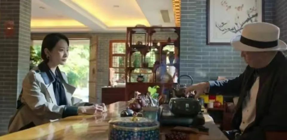 狂飙中程程死前为啥涂口红,狂飙程程临死前涂口红