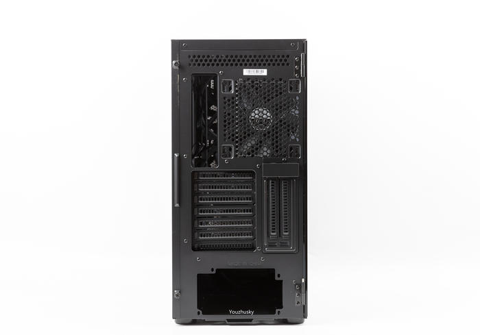 微星z690刀锋可以用1070ti吗,微星z690刀锋钛对比吹雪