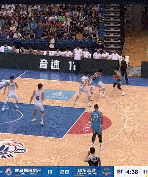 在青岛迈起霸王步！“技术流”陶汉林活久见