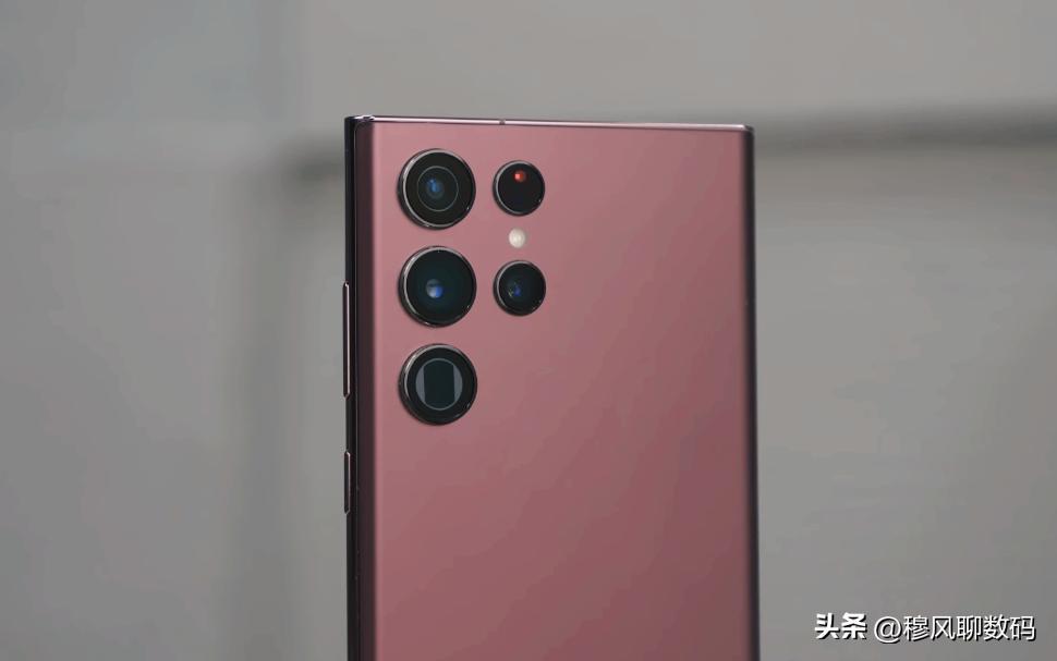 涓夋槦鏃楄埌鏈哄瀷闄嶄环3000澶氬厓,涓夋槦闄嶄环12g鎵嬫満