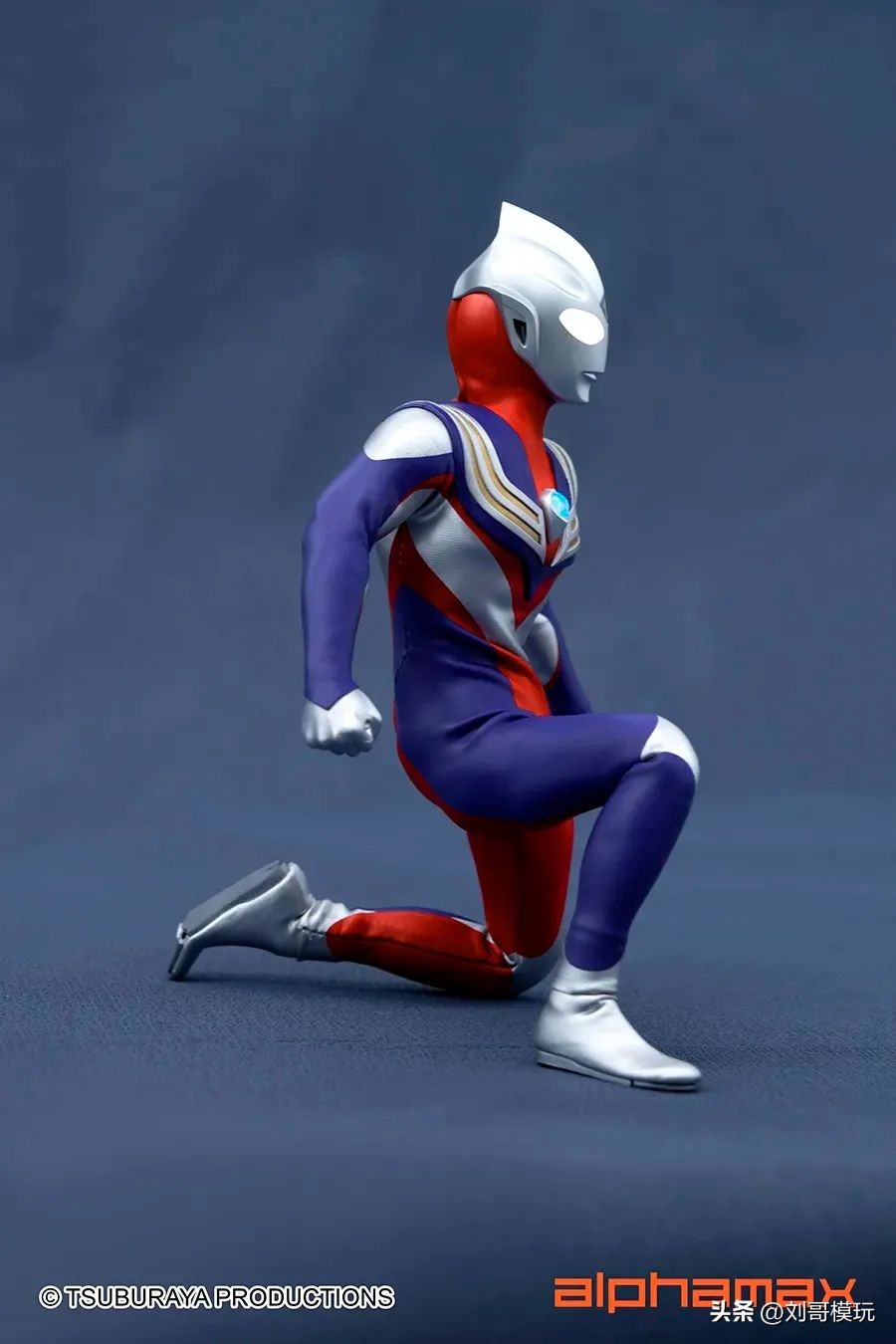 迪迦alphamax和真骨雕,alphamax迪迦奥特曼实拍