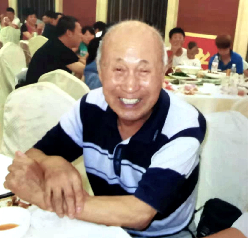 寻找足球教练,寻找一名足球教练