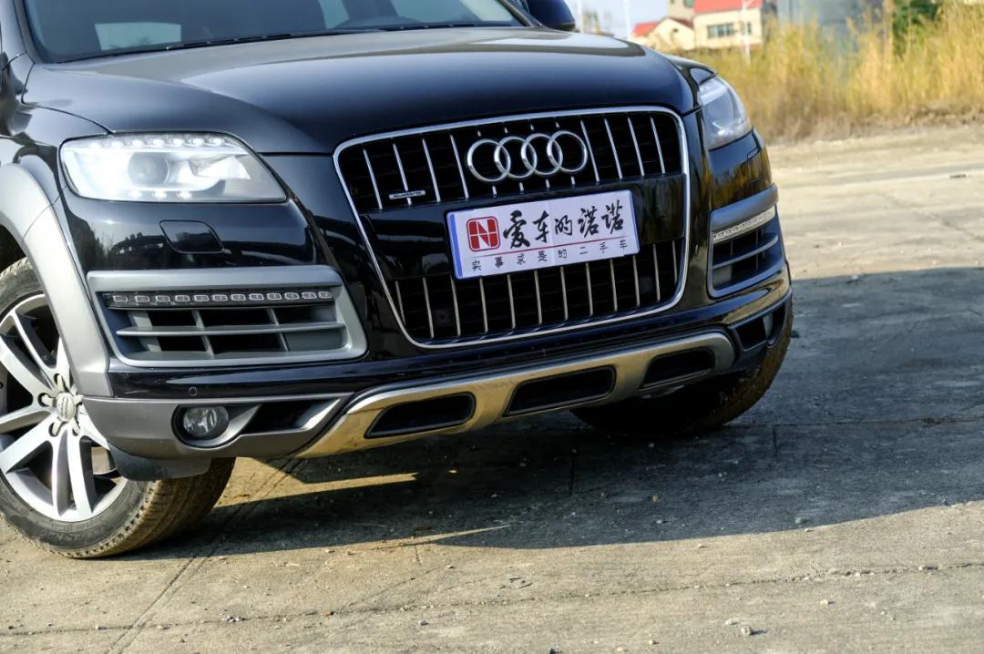 奥迪q7quattro脱困强大到可怕,奥迪07款q7quattro雪地爬坡