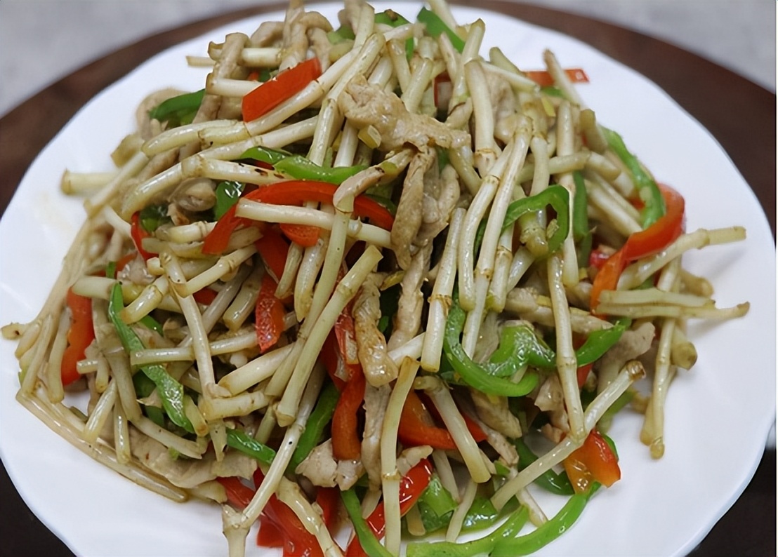 鱼腥草含一级致癌物，伤肾还致癌？折耳根还能吃吗？过度解读了！