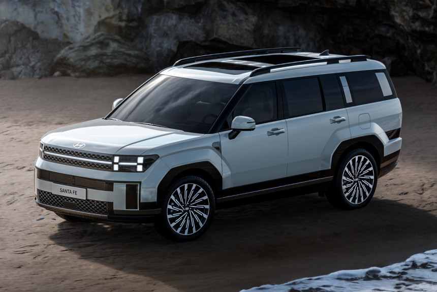 现代圣达菲新款,现代suv圣达菲老款