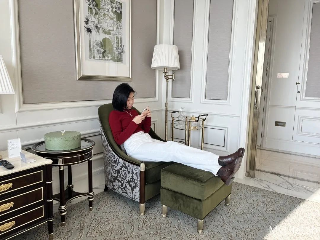 在3000+一晚的酒店吃泡面，澳门半日游耗尽电量...这个春节不一般