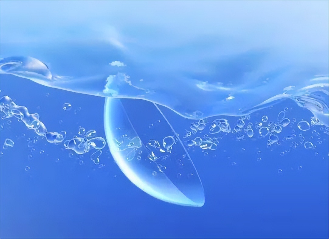 隐形眼镜弯曲了还能用吗,隐形眼镜有点波浪形怎么回事