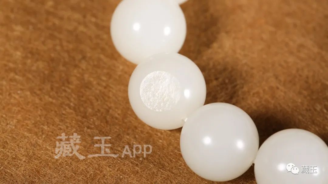 3000元能买什么样的和田玉手串,真正的新疆和田玉手串多少钱一串