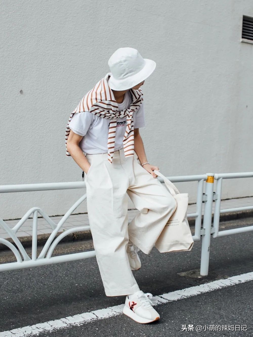 爆款白裤子显瘦,什么样的白裤子显瘦