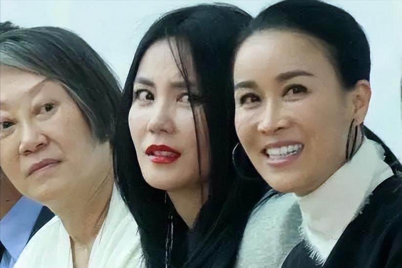 8位晚年移居国外的老牌明星,年轻出国享受晚年回国养老的明星