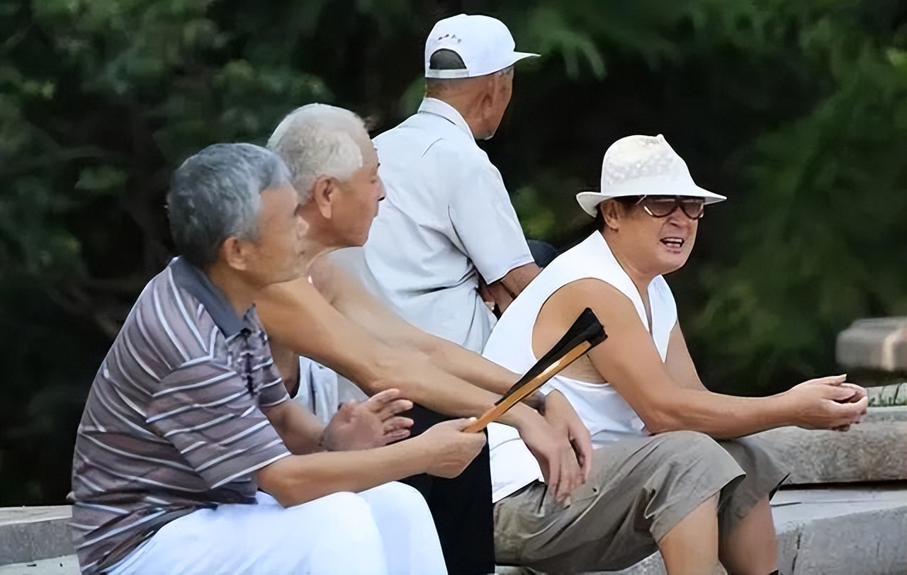 2023年后的退休人员，将不得不面对2个“残酷事实”！早做准备