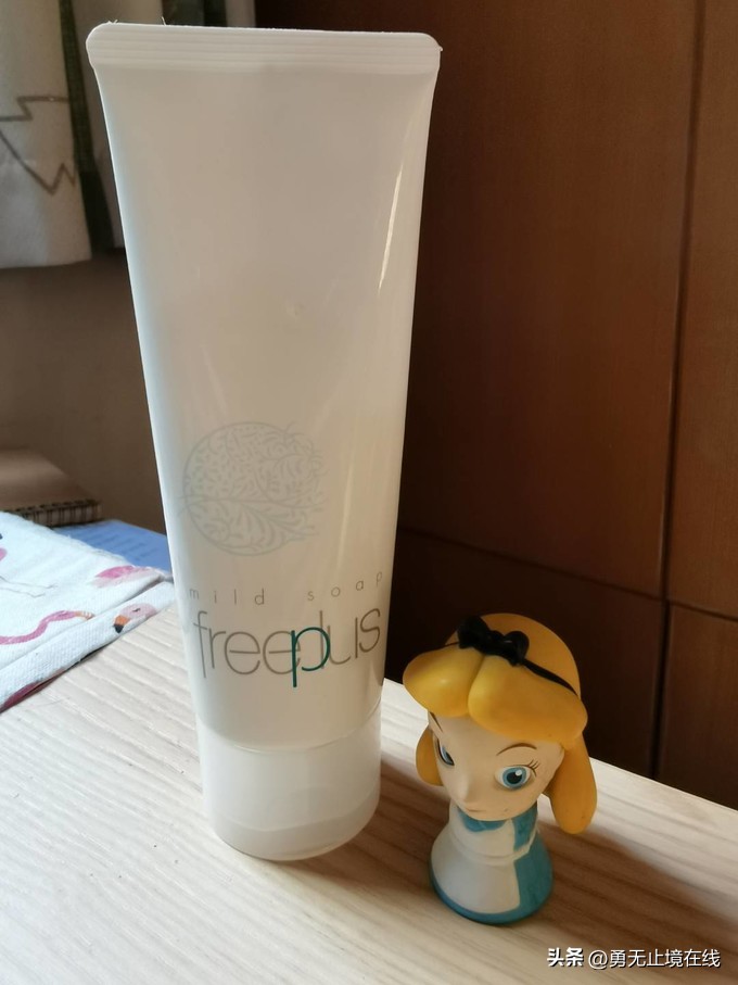 哪一种品牌的洗面奶最好用呢,哪种牌子的洗面奶既温和效果又好