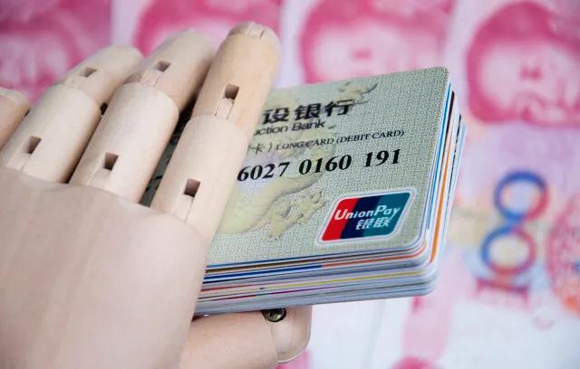 银行卡几年没用转账了怎么办,银行反馈此卡不可用能往里转钱吗