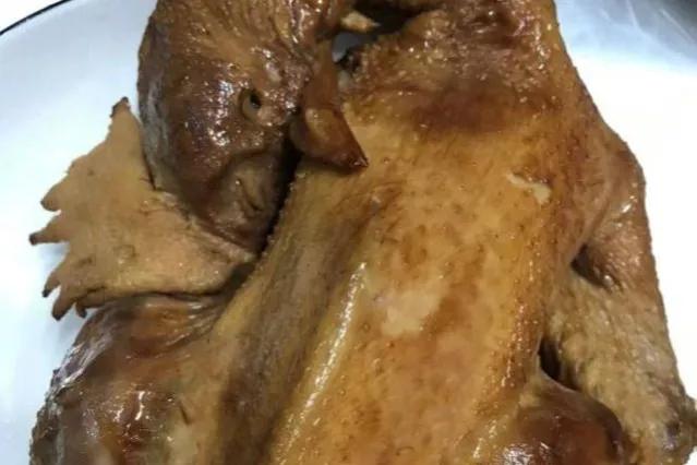 辽宁省柏木烧鸡,特色柏木烧鸡