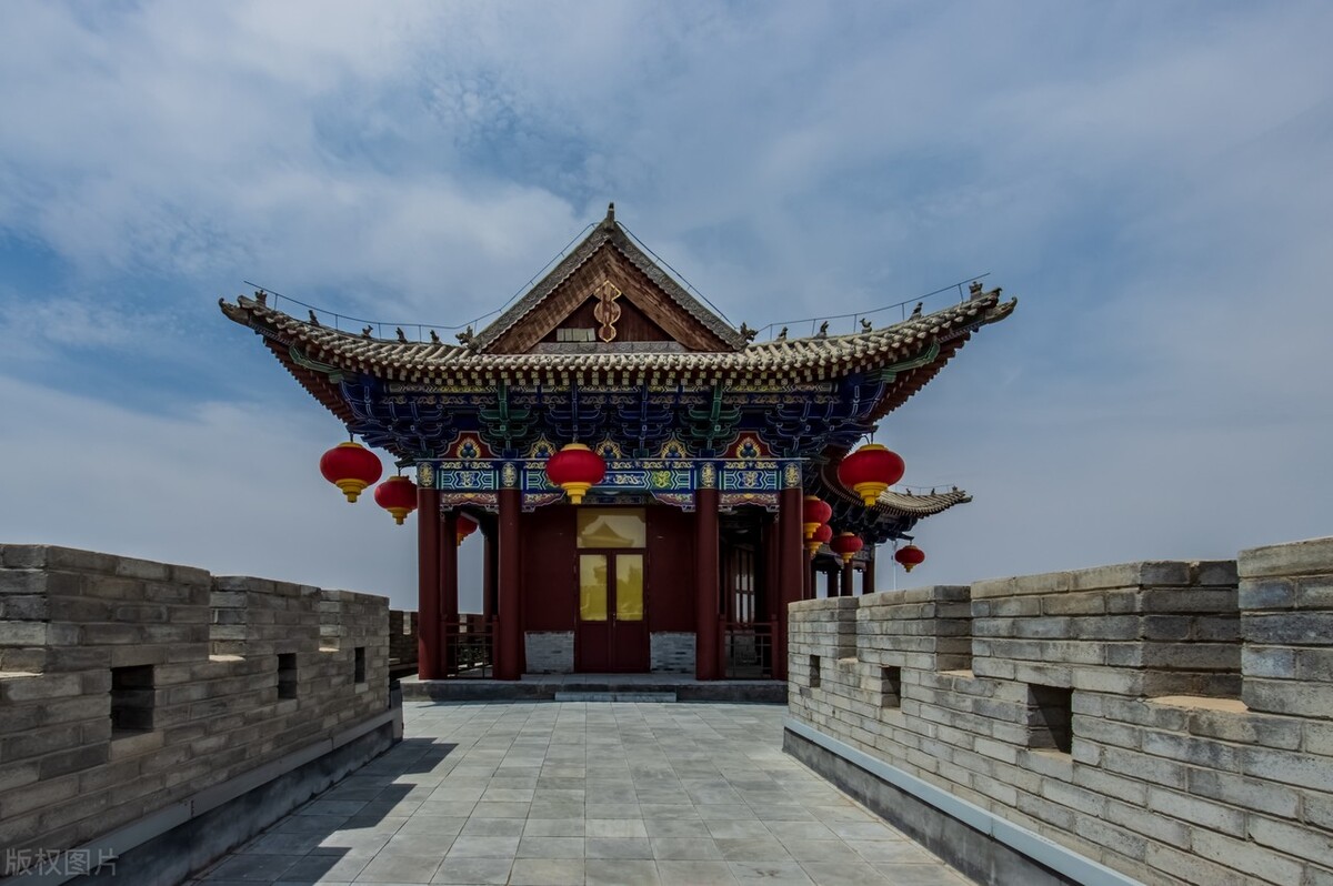 巴彦淖尔包头呼和浩特旅游,内蒙古额济纳旗边境城市旅游