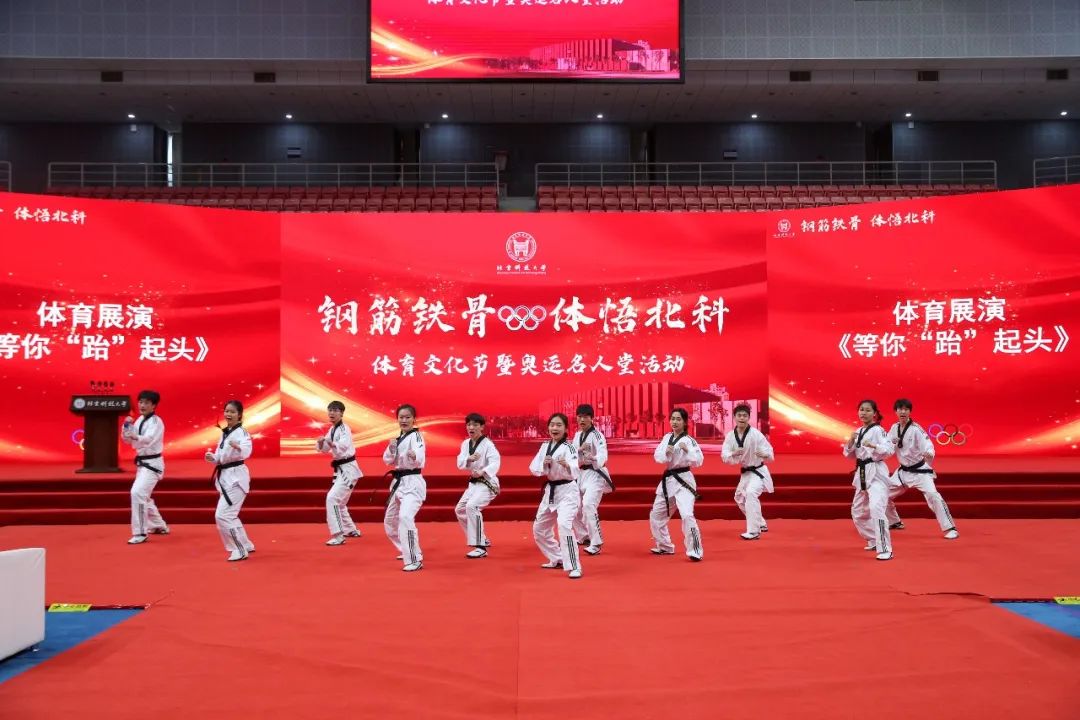 五位奥运冠军抢金牌,2021奥运冠军走进人民大会堂