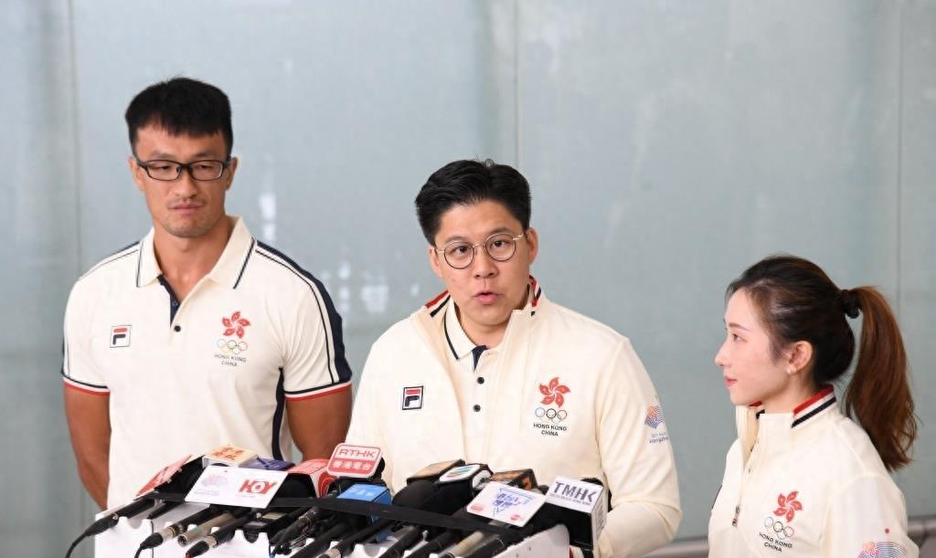 朱玲玲霍震霆对郭晶晶的评价,朱玲玲与郭晶晶结婚照