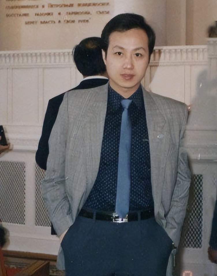 罗京封神播放什么新闻,罗京一战封神12页稿子是什么内容