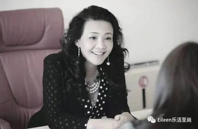 蹭儿媳出位？顶流抓马贵妇是怎么炼成的？