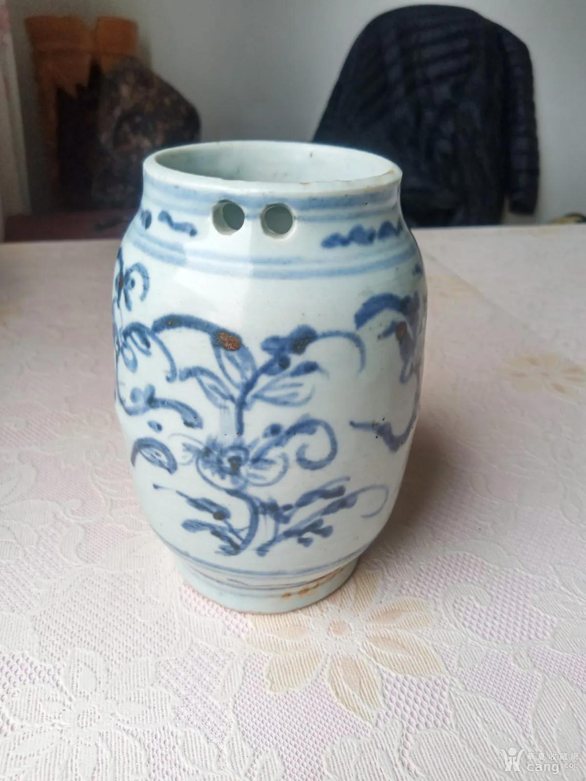 一件箸瓶，600买的，转手卖了3800，到款却只有3500，怎么回事？