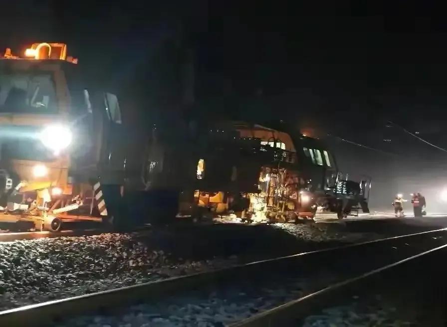 「关工动态」“五老”讲王泰兴成长的故事‖读好四本书走好人生路