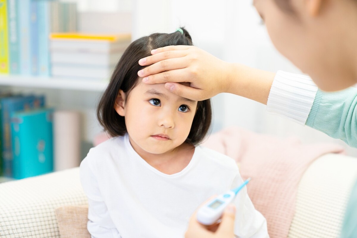 女孩尿路感染发烧,尿路感染女生低烧了三天